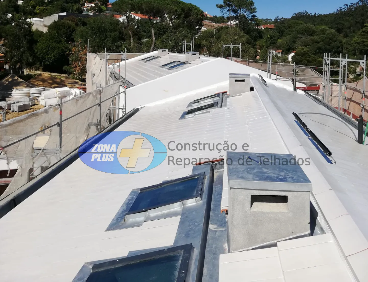 Hotel Rural Belas: Construção de cobertura